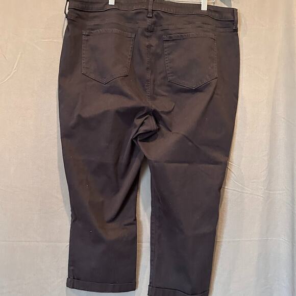 NYDJ Black Capri Cropped Jeans Women’s Plus 18W - Picture 3 of 7
